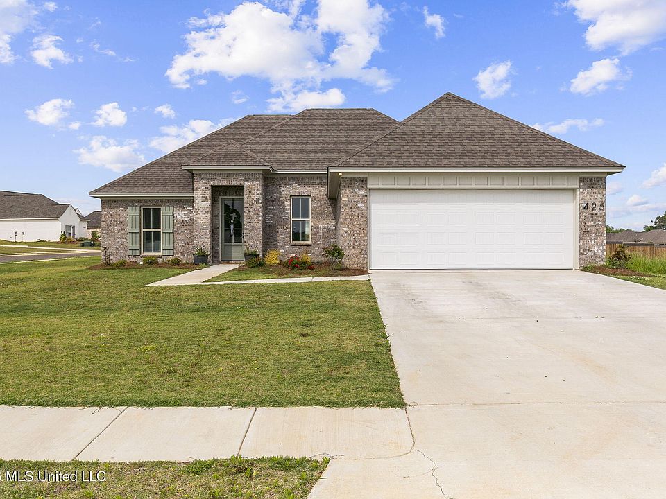 1st image of 425 Baleigh Way