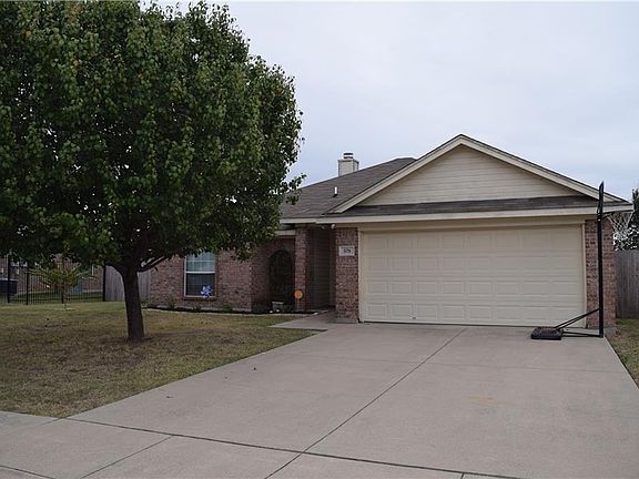3rd image of 579 Tanglewood Dr