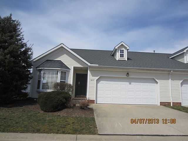 1st image of 1033 Yorkharbor Ln Unit 27