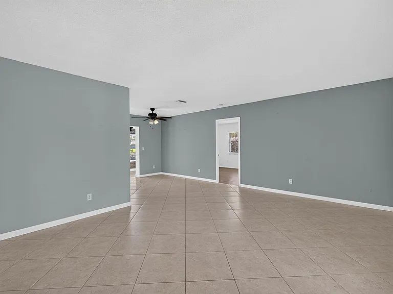 416 SE Naranja Ave — Photo 10
