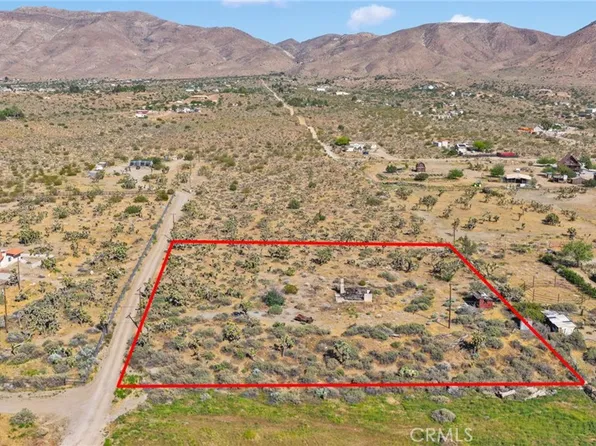 4 Lamprey Rd, Apple Valley, CA 92308
