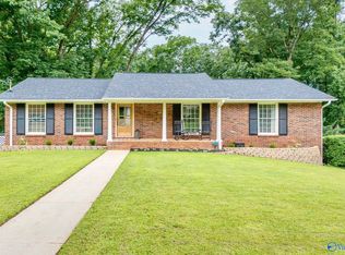 8512 Hickory Hill Ln SE, Huntsville, AL 35802