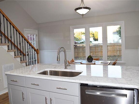 4th image of 8108 Cypresstree Ln