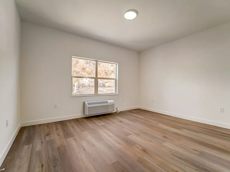 48 Chadwick St #203 — Photo 15