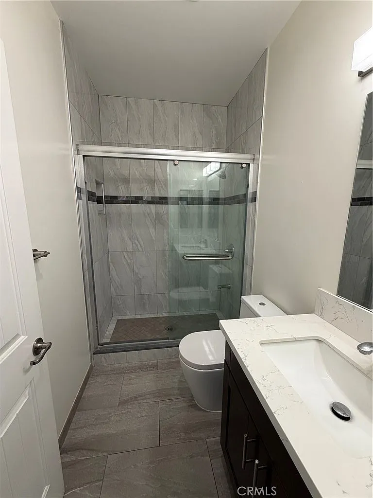 2 bed, 900 sqft, $2,500 — Photo 4