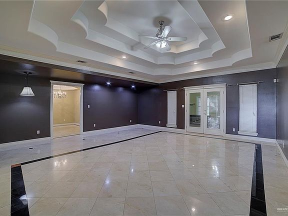 3rd image of 2508 Melinda Dr
