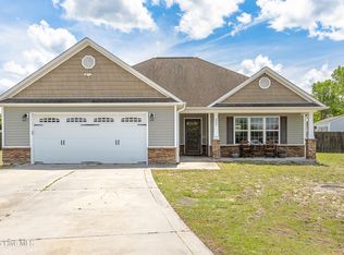 223 Adagio Trl, Richlands, NC 28574