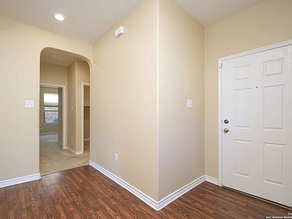 5th image of 1322 Hawk Ct