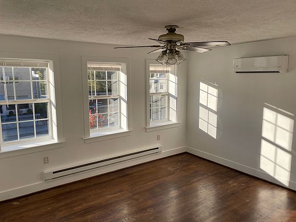 2nd image of 818 Park Ave NW #1
