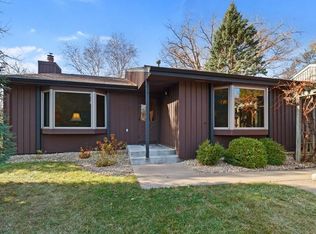 11811 Red Fox Dr, Osseo, MN 55369