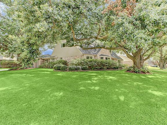 This property sits on an interior corner lot giving you more privacy & amble amount of yard space!