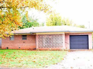 1302 Shady Ln, Burkburnett, TX 76354