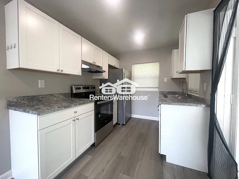 310 S Arcturas Ave #3 — Photo 5