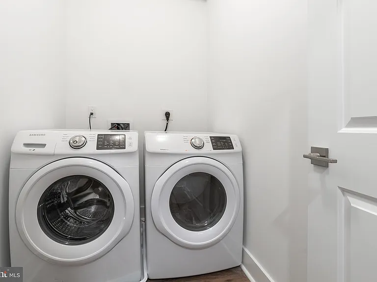 1604 N 6th St #2 — Photo 9