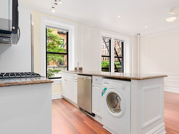 4th image of 73 W 82nd St APT 2C