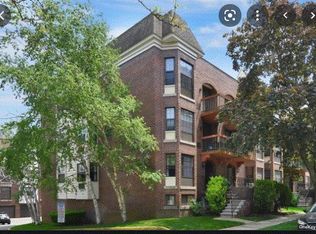 7125 163rd St, Fresh Meadows, NY 11365