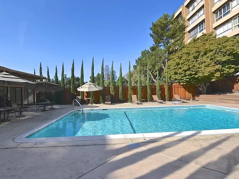 1700 Civic Center Dr #607 — Photo 8