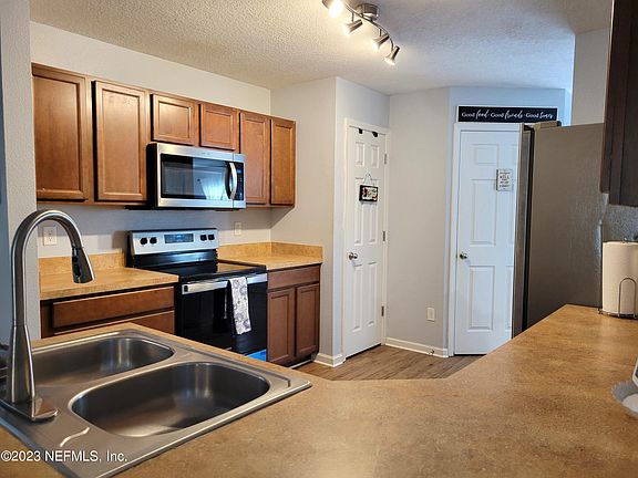 5th image of 5006 MAGNOLIA VALLEY Drive