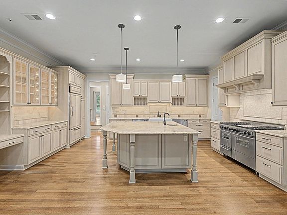 3rd image of 2500 Birnam Wood Dr