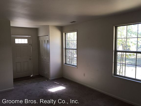 2nd image of 930 Hurtsborne Ct