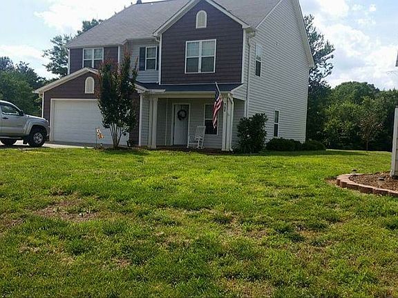 2nd image of 190 Winding Cedar Dr