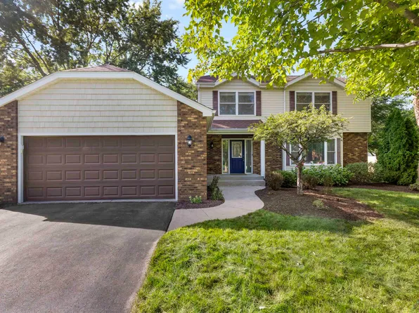 5166 Wilderness Trl, Rockford, IL 61114