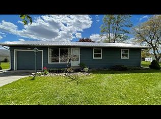 509 Park Meadow Dr, Ligonier, IN 46767