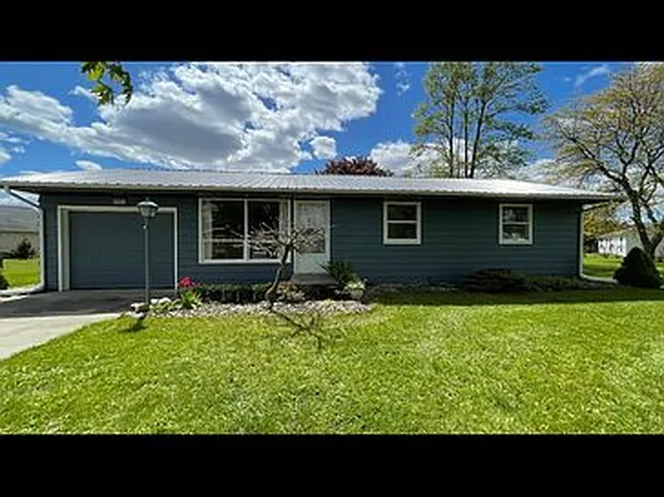 509 Park Meadow Dr, Ligonier, IN 46767