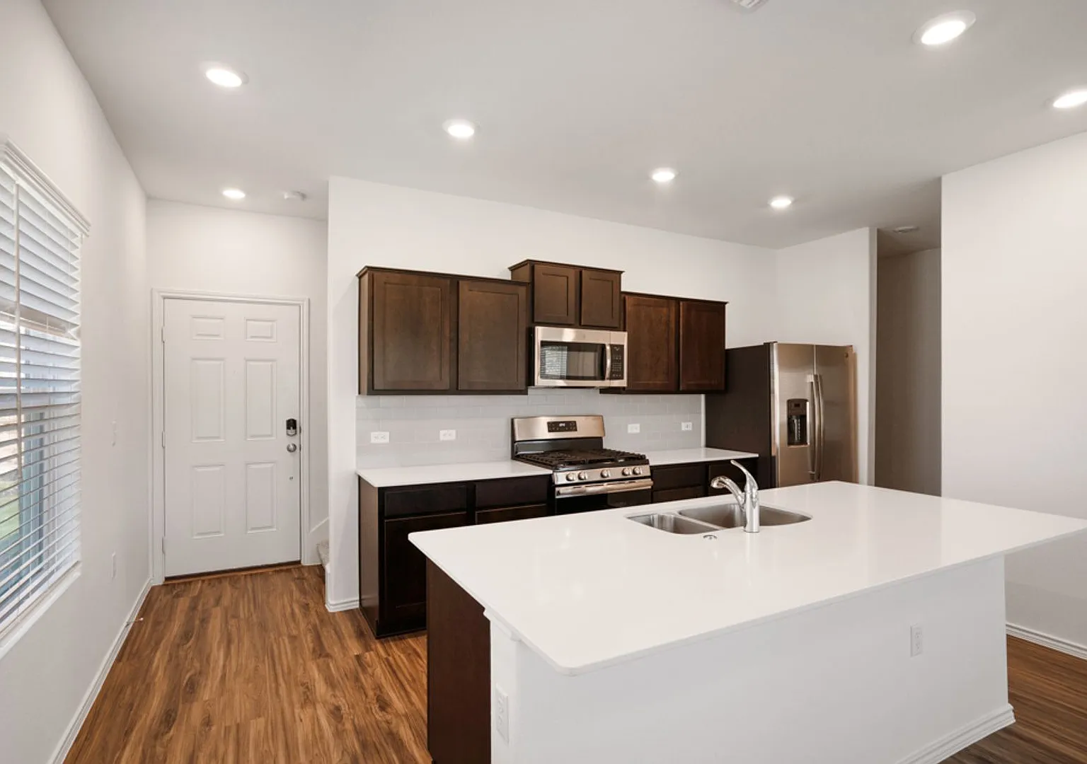 15200 Spruce Frost Cove, Unit B — Photo 4