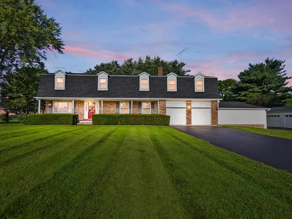 7450 Scarff Rd, New Carlisle, OH 45344