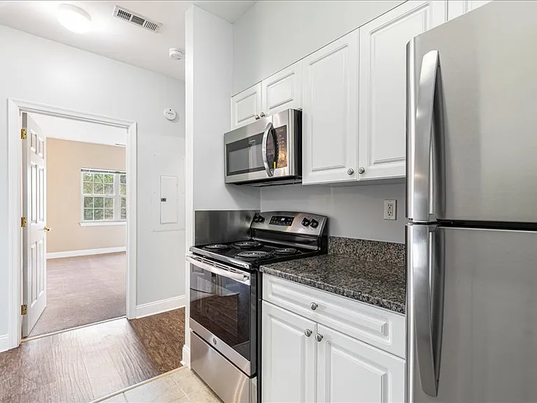 North Pointe Apartments — Photo 80