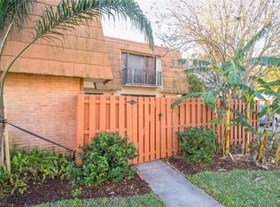 1711 Park Meadows Dr APT 4, Fort Myers, FL 33907