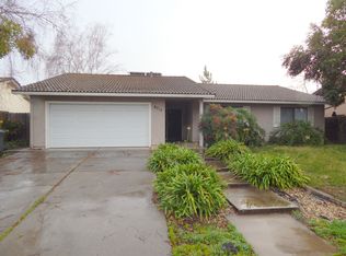 8712 Donegal Bay Dr, Elk Grove, CA 95624
