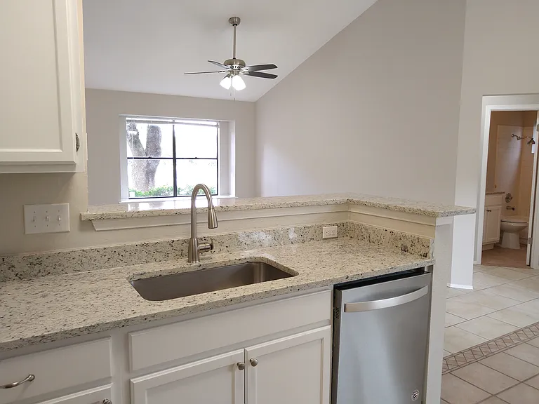 1813 Laurel Path — Photo 16