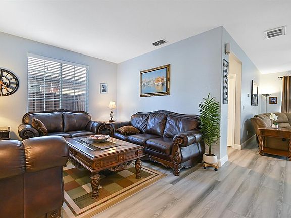 5th image of 1304 Wallace Way