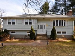 91 Sutton Rd, Needham, MA 02492