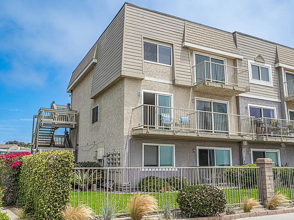 3rd image of 201 E Surfside Dr