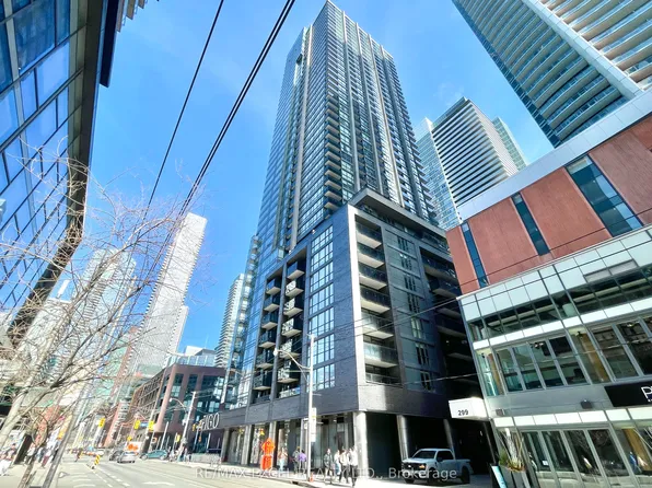 295 Adelaide St W, Toronto, ON