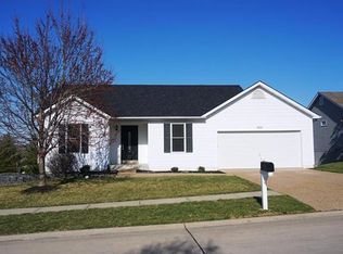 5223 Woosencraft Dr, Wentzville, MO 63385