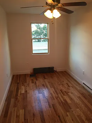 Rented by Bezell Group | media 14