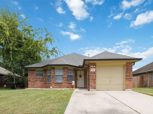8302 Sanford St, Baytown, TX 77521