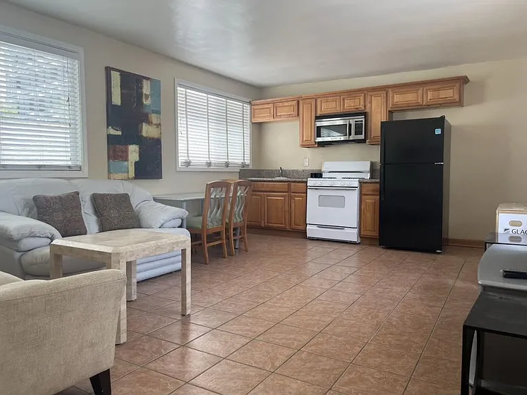 5800 Lindo Paseo #4 — Photo 14