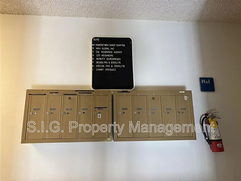 2951 Honolulu Ave #A — Photo 9