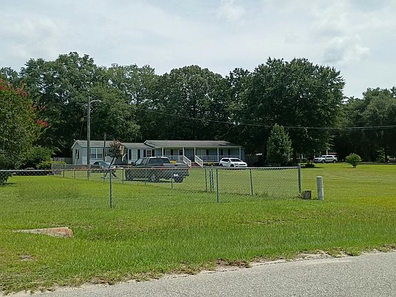 3rd image of 129 Willow Wind Rd