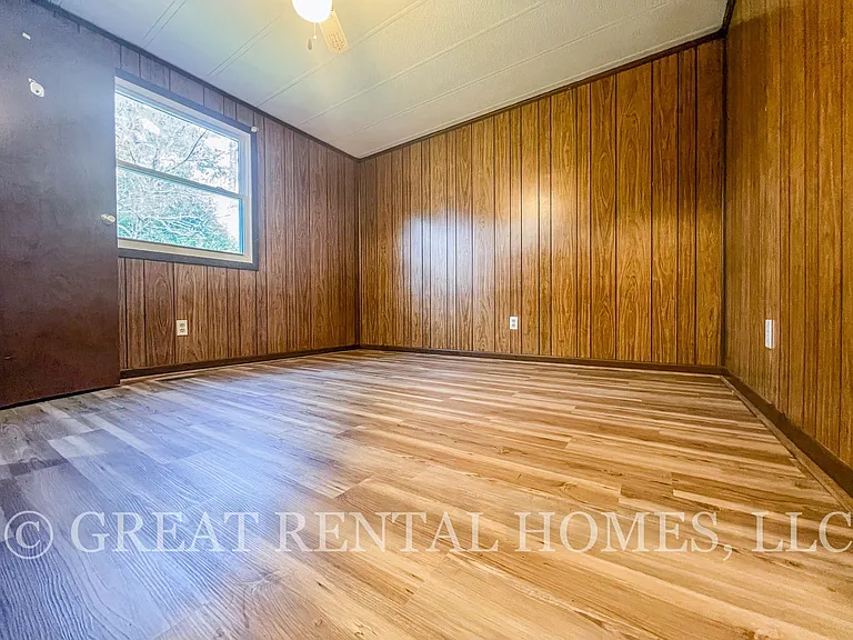 201 Chesterfield Pl — Photo 9
