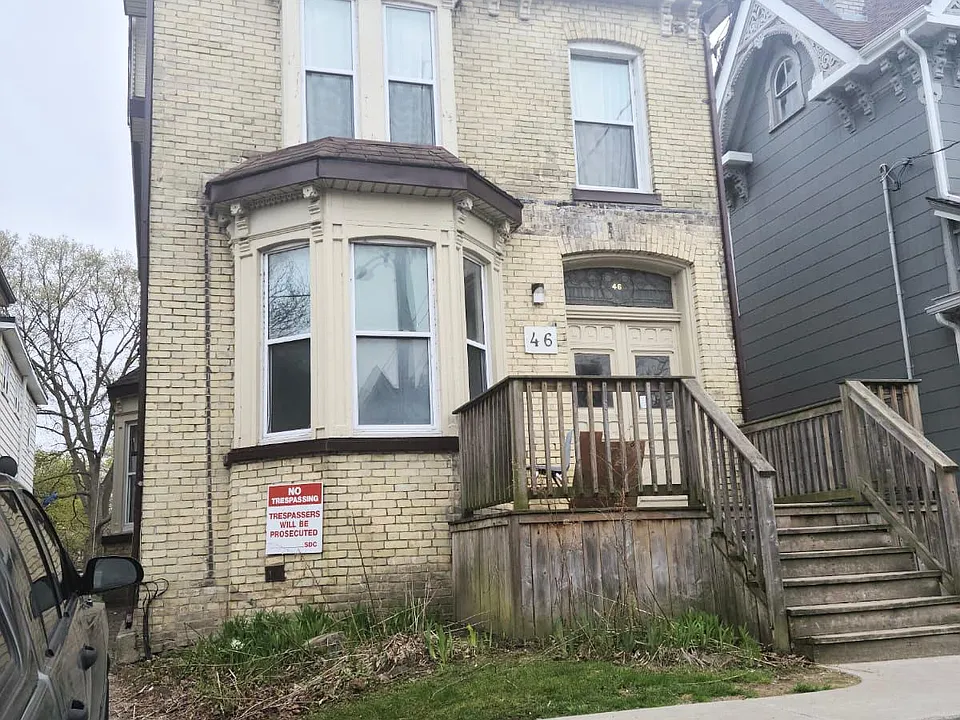 46 Stanley St