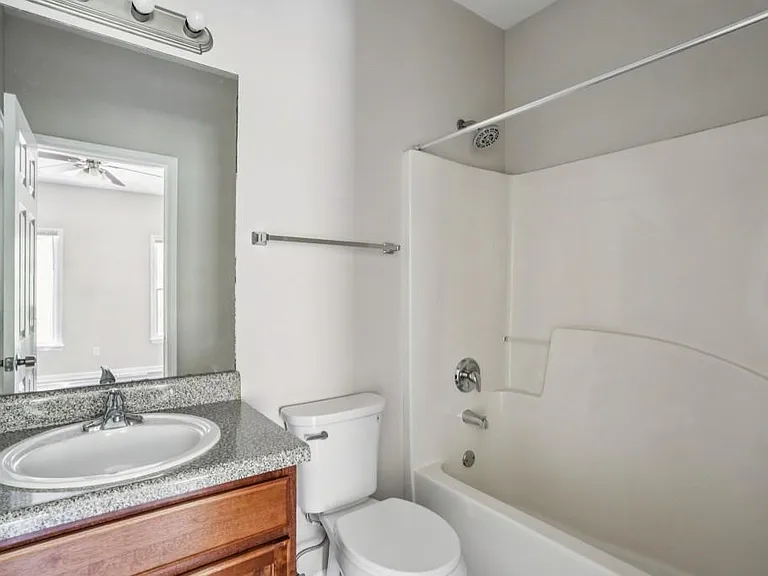 740 Prince Pl NW — Photo 20