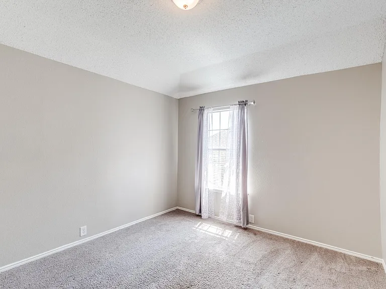 4713 Park Downs Dr — Photo 17