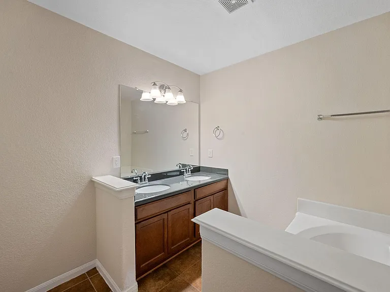 3031 E Lockeridge Village Dr — Photo 19