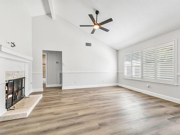 3rd image of 3813 Teakwood Drive